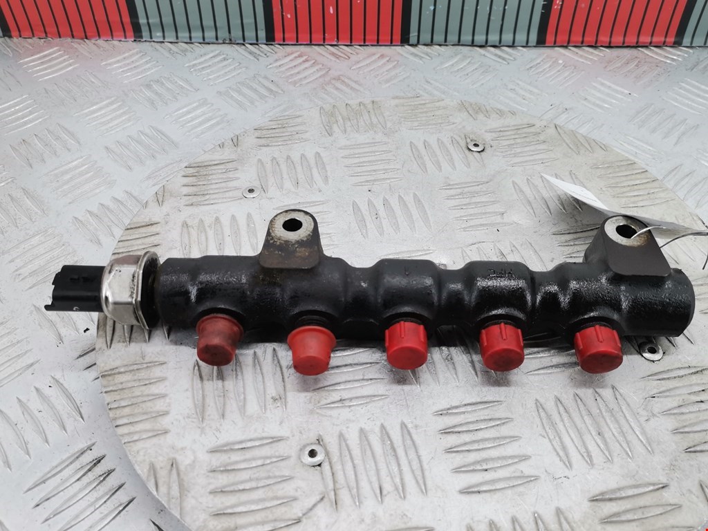 Датчик давления топлива FORD Fiesta 2008-2012