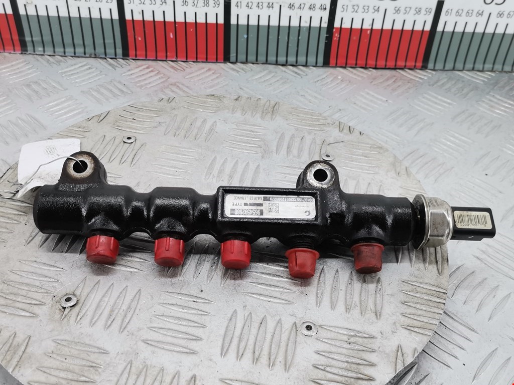 Датчик давления топлива FORD Fiesta 2008-2012