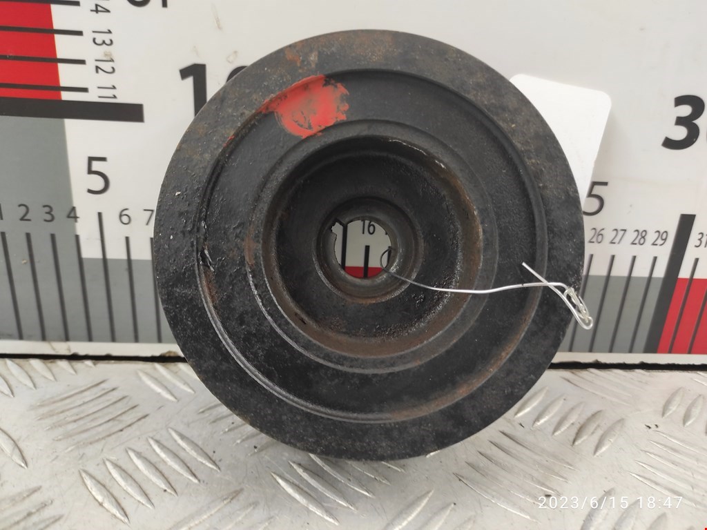 Шестерня коленвала (шкив) NISSAN Bluebird U11 1983-1990