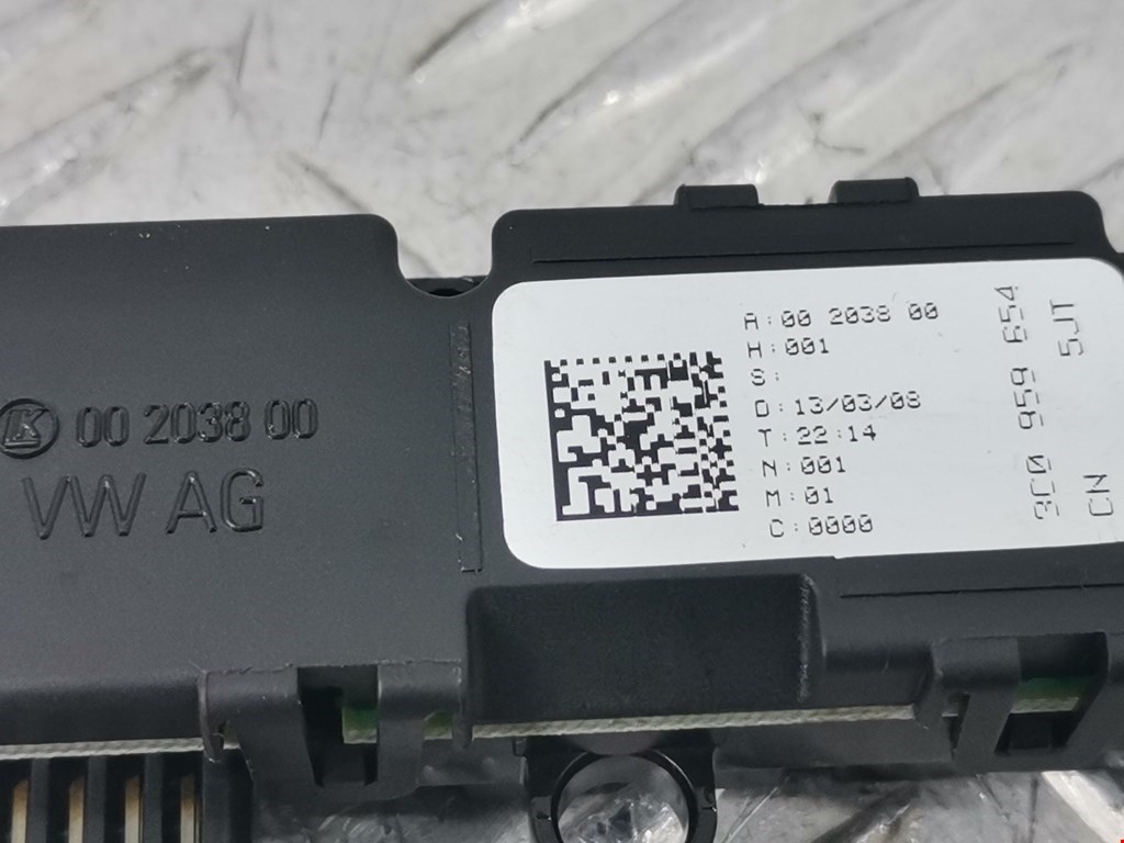 Датчик угла поворота рулевого колеса VOLKSWAGEN Passat CC 2008-2017