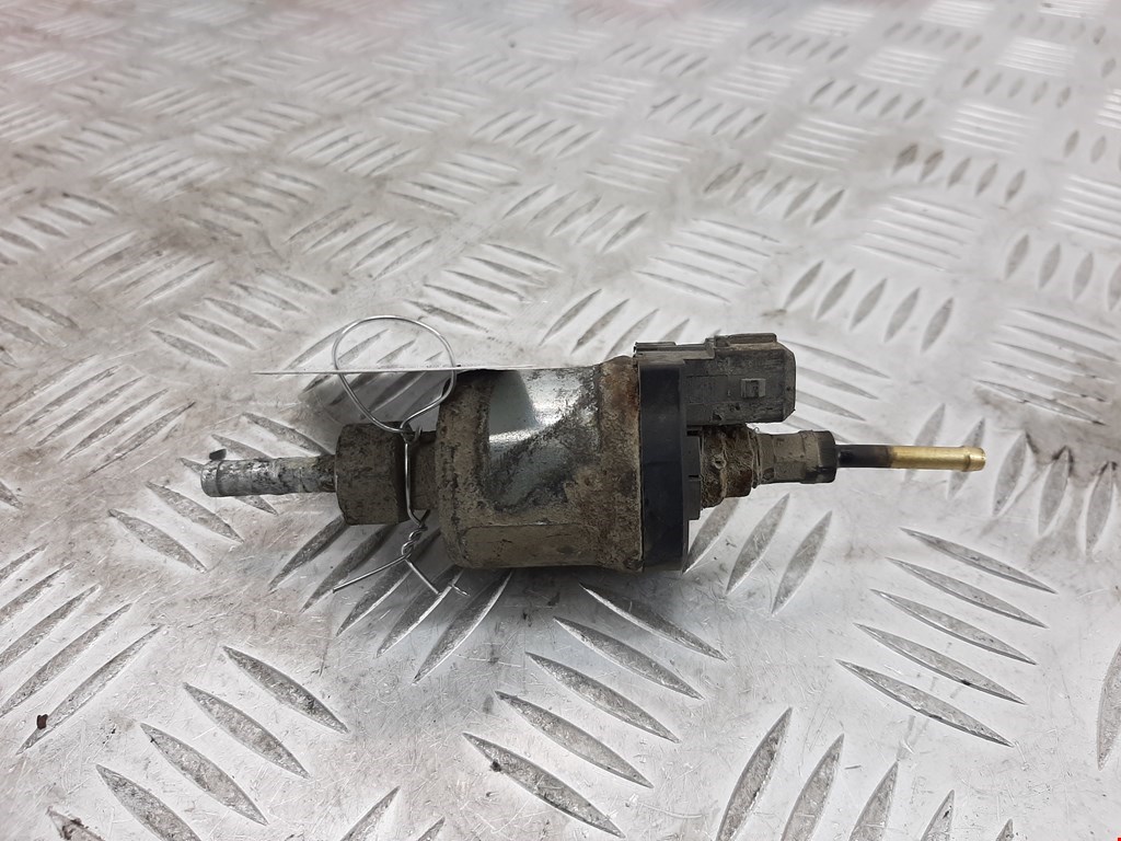 Насос топливный (электрический) MERCEDES-BENZ Vito W638 1996-2003