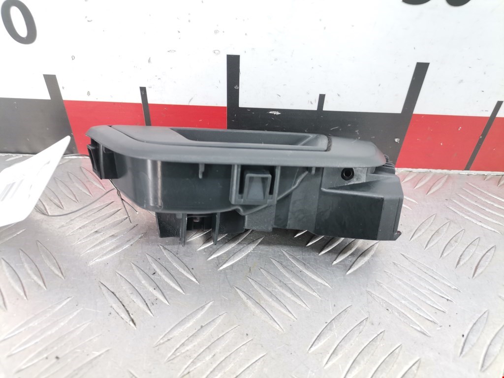 Ручка дверная задняя внутренняя правая FORD Fiesta 2008-2012