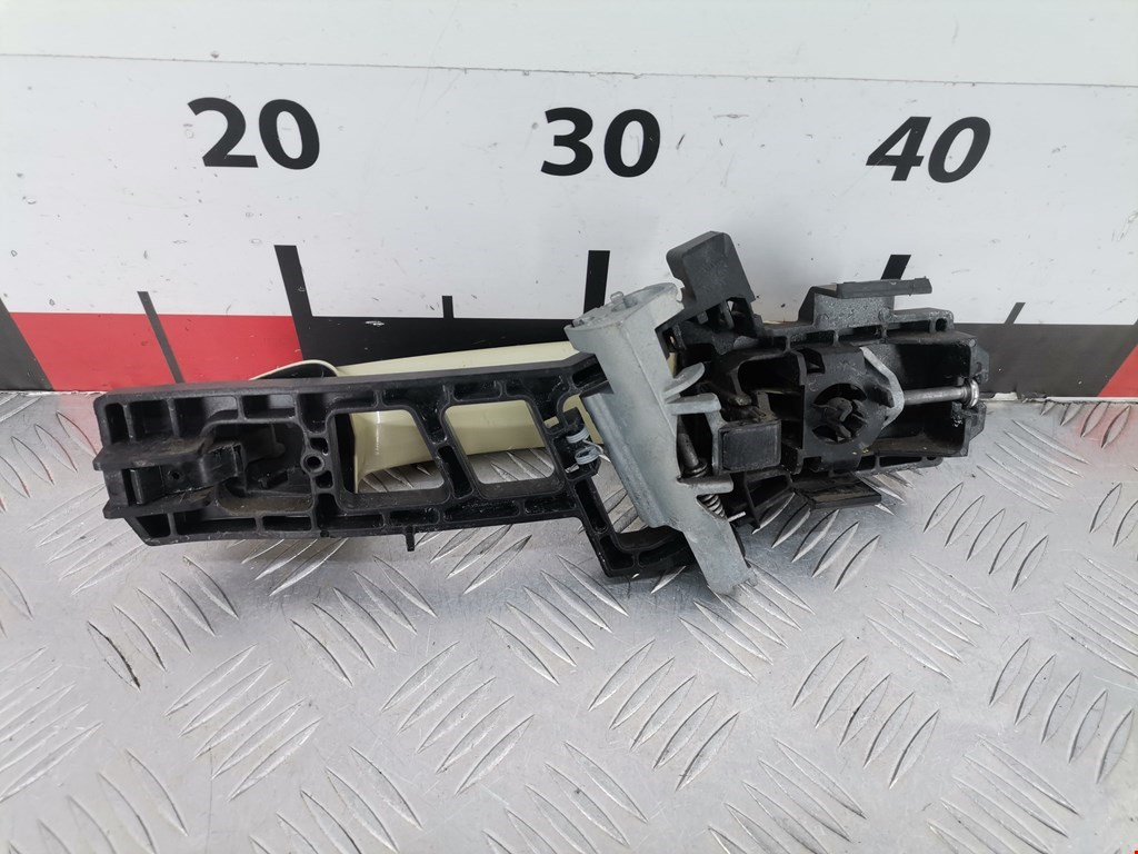 Ручка двери задней наружная правая FORD Fiesta 2008-2012