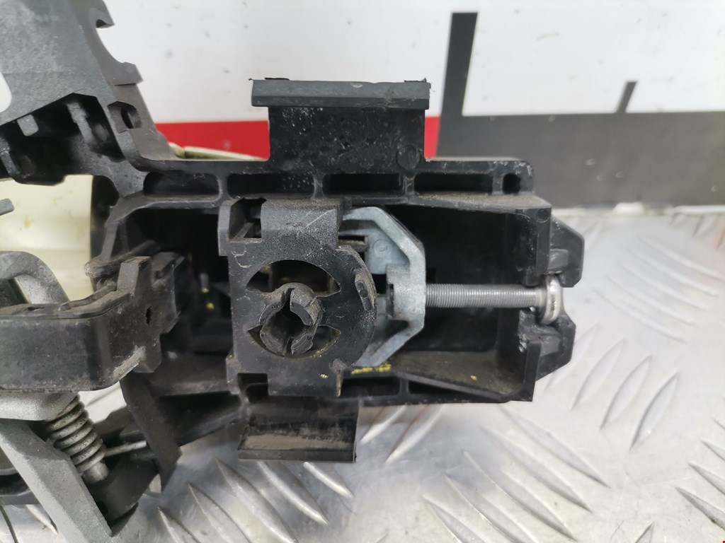 Ручка двери задней наружная правая FORD Fiesta 2008-2012