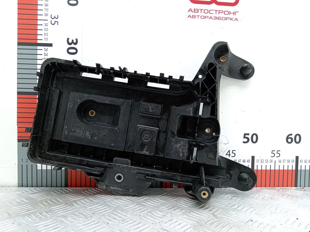 Крепление АКБ (корпус/подставка) VOLKSWAGEN Passat CC 2008-2017