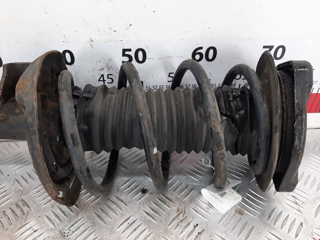 Амортизатор передний левый MERCEDES-BENZ C-Class C-klasse W204 2007-2015