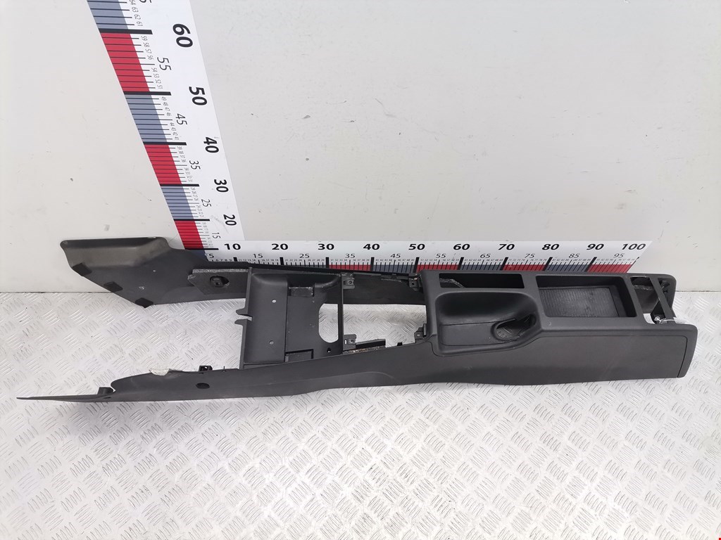 Консоль AUDI A3 8P 2003-2013