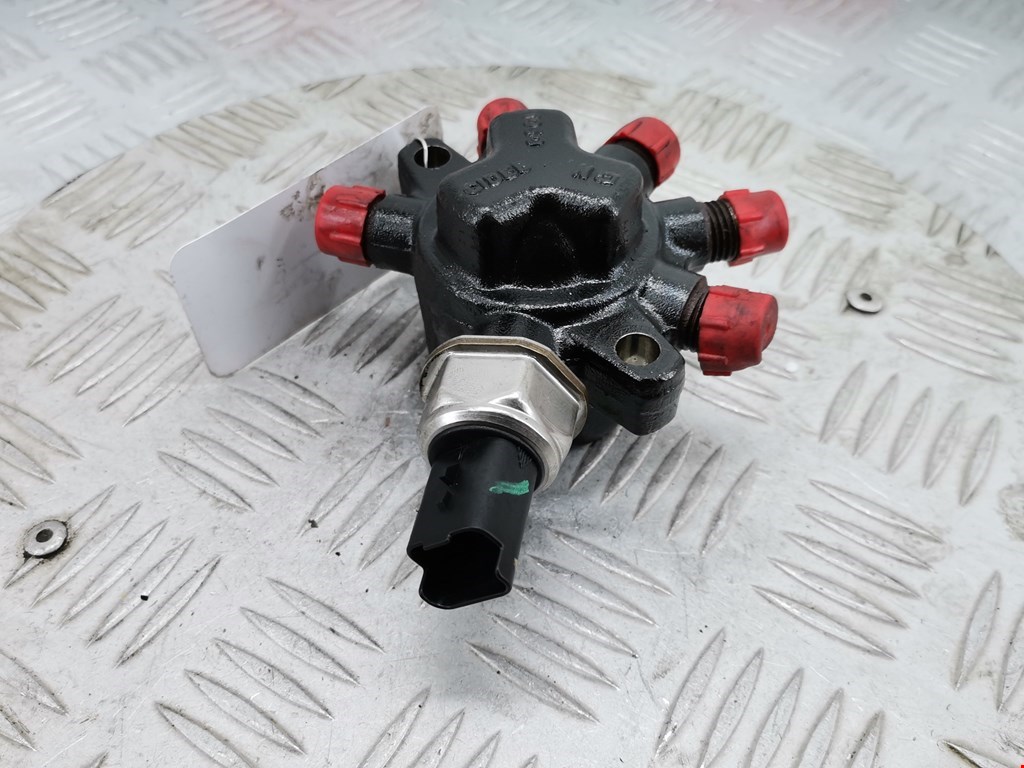 Датчик давления топлива DACIA Sandero 2008-2012