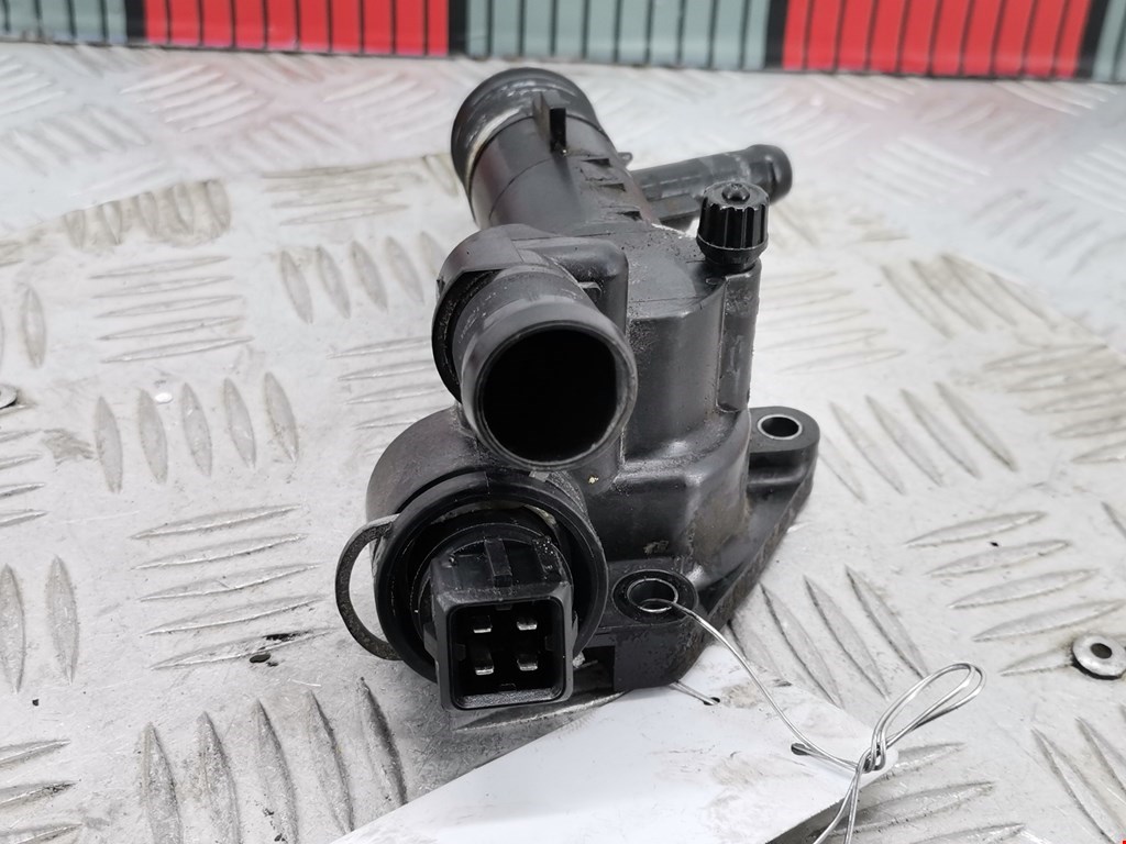 Корпус термостата DACIA Sandero 2008-2012