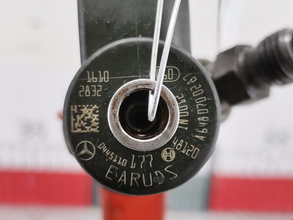 Форсунка дизельная электрическая MERCEDES-BENZ C-Class C-klasse W203 2000-2007