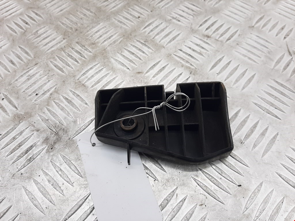 Кронштейн заднего бампера левый правый LEXUS RX 300\330\350\400H 2003-2009