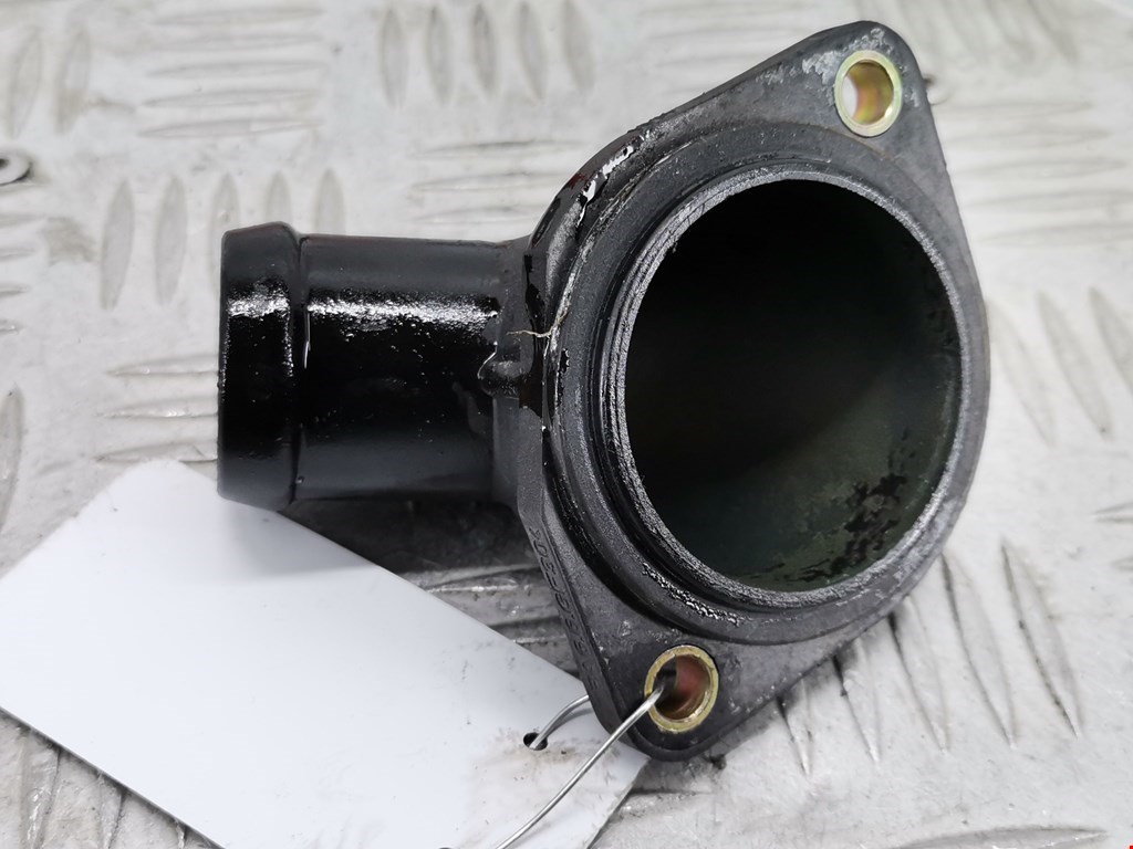 Корпус термостата VOLKSWAGEN Passat B5 1997-2005