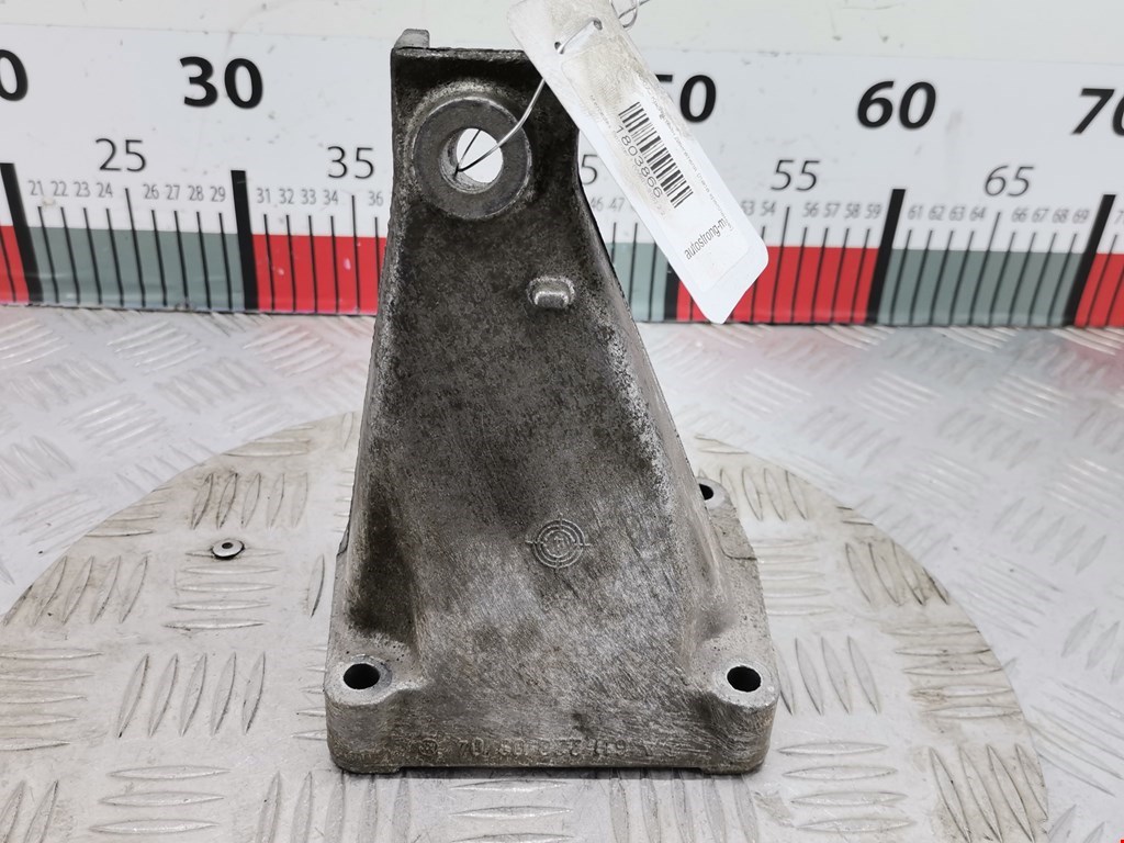 Кронштейн (крепление лапа) двигателя Mercedes Sprinter 1 (W901-905) (1995-2006)