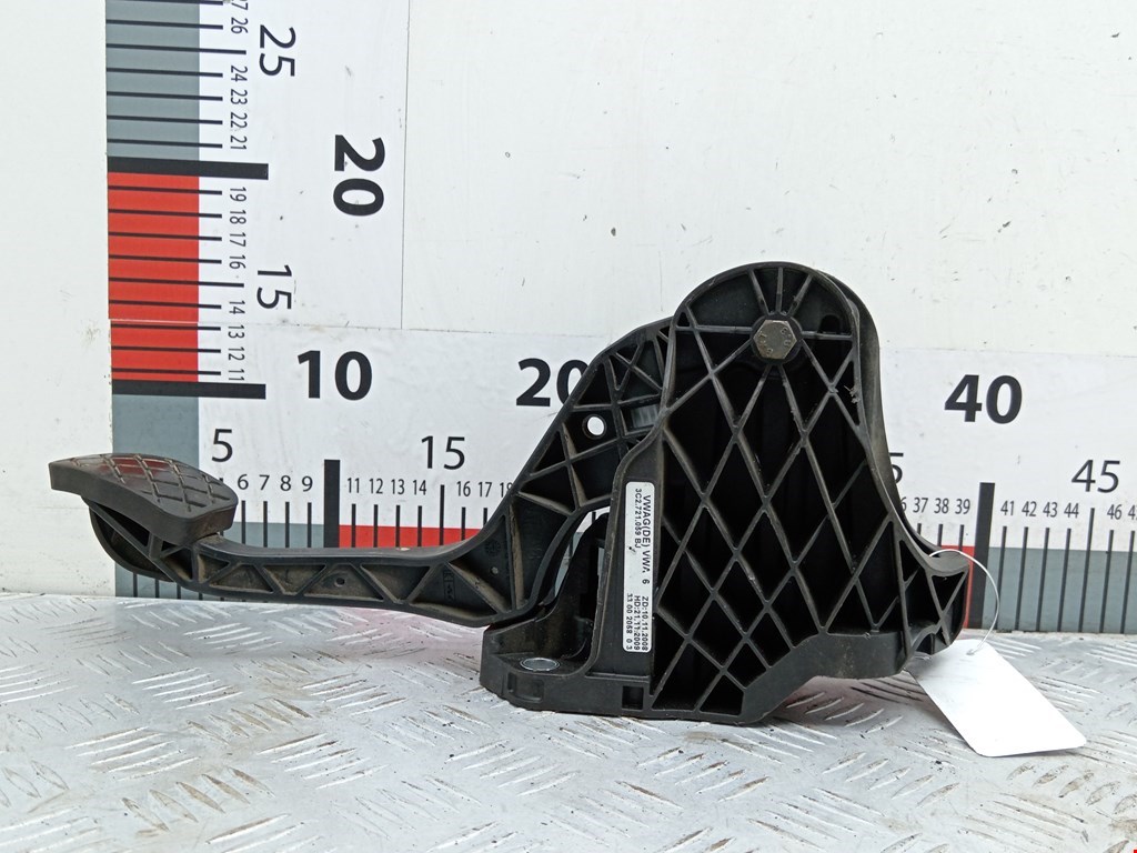 Педаль сцепления VOLKSWAGEN Passat CC 2008-2017