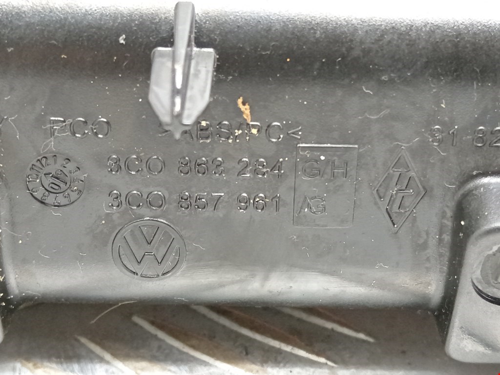 Пепельница передняя VOLKSWAGEN Passat CC 2008-2017