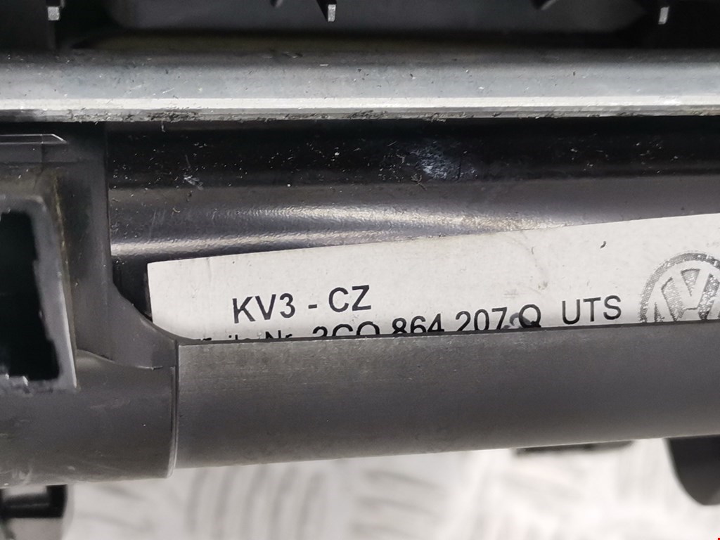 Подлокотник в салон VOLKSWAGEN Passat CC 2008-2017