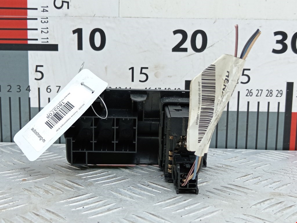 Кнопка корректора фар RENAULT Kangoo 2008-2021