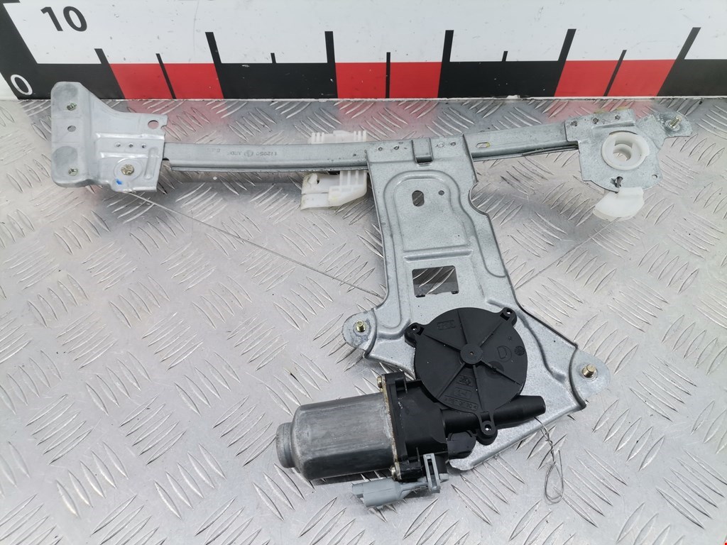 Стеклоподъемник задний правый CITROEN Xsara 1997-2000