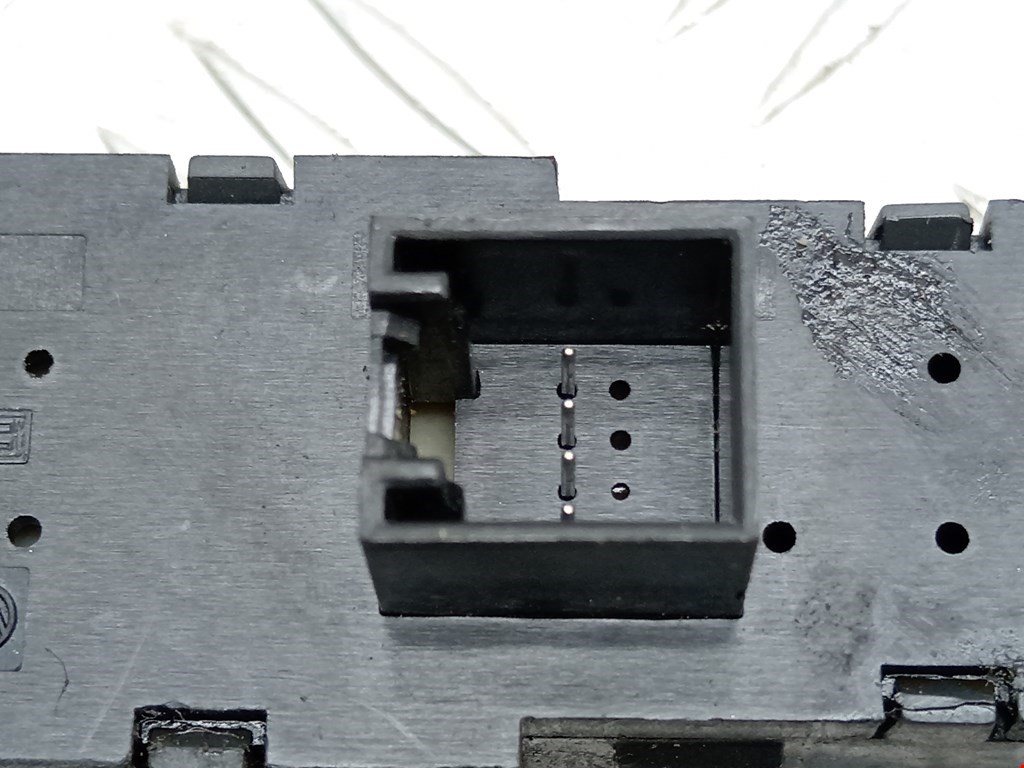 Кнопка антипробуксовочной системы VOLKSWAGEN Touareg 2002-2010