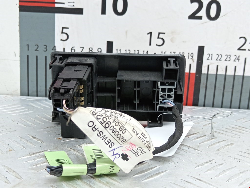 Кнопка корректора фар RENAULT Kangoo 2008-2021