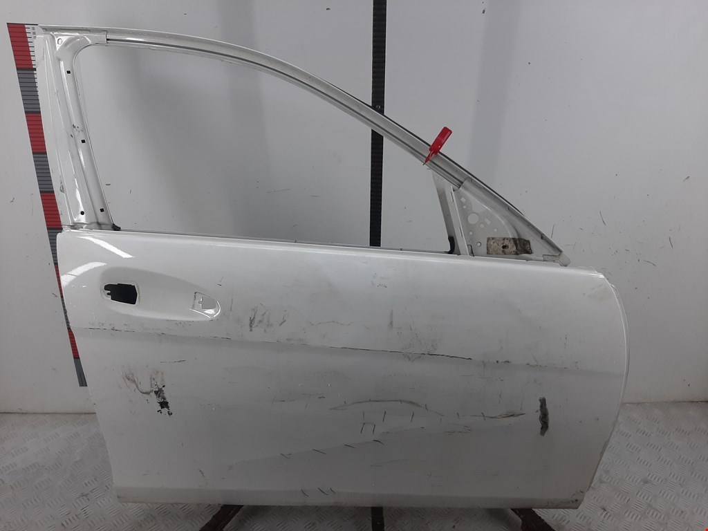 Дверь передняя правая MERCEDES-BENZ C-Class C-klasse W204 2007-2015