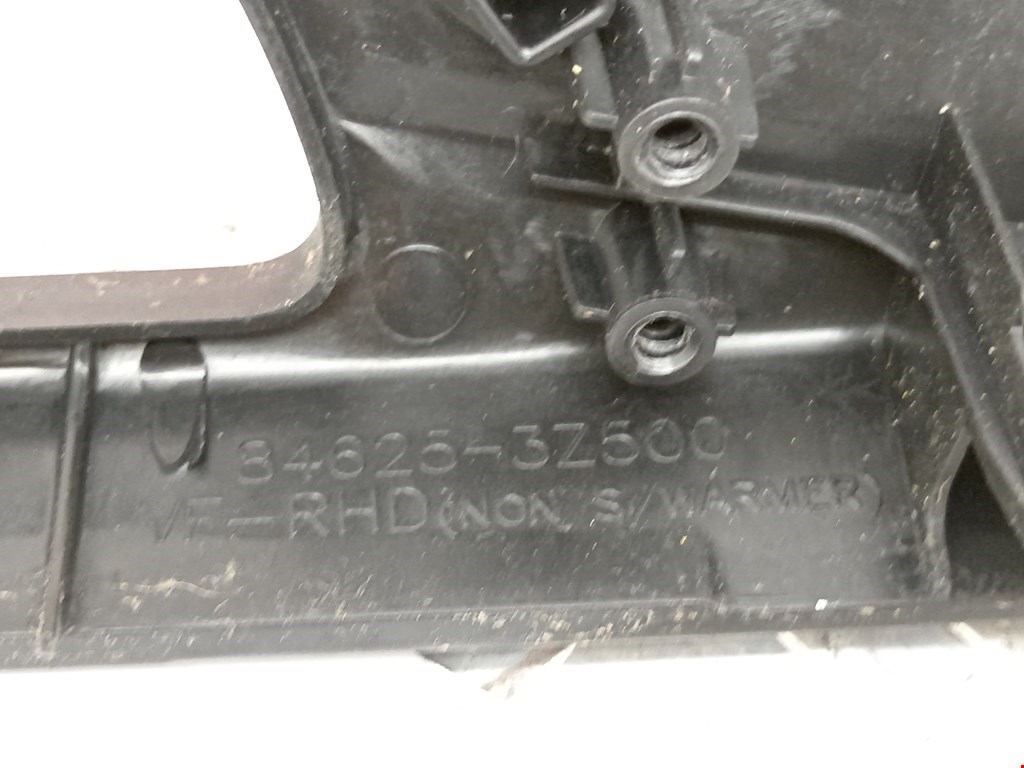 Накладка декоративная HYUNDAI i40 2011-2019