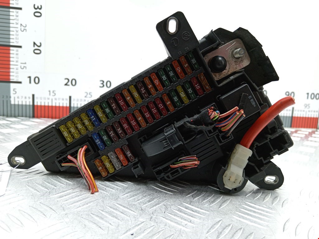 Датчик уровня в бачок омывателя BMW 6er E63/E64 2003-2011
