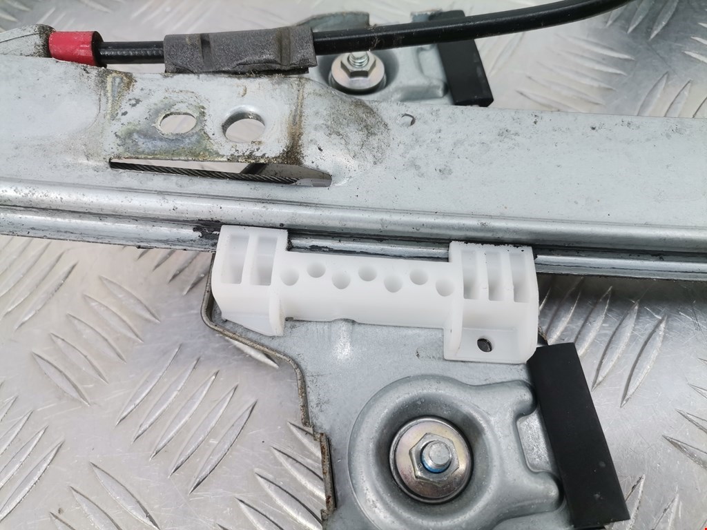 Стеклоподъемник передний правый FORD Fiesta 2008-2012