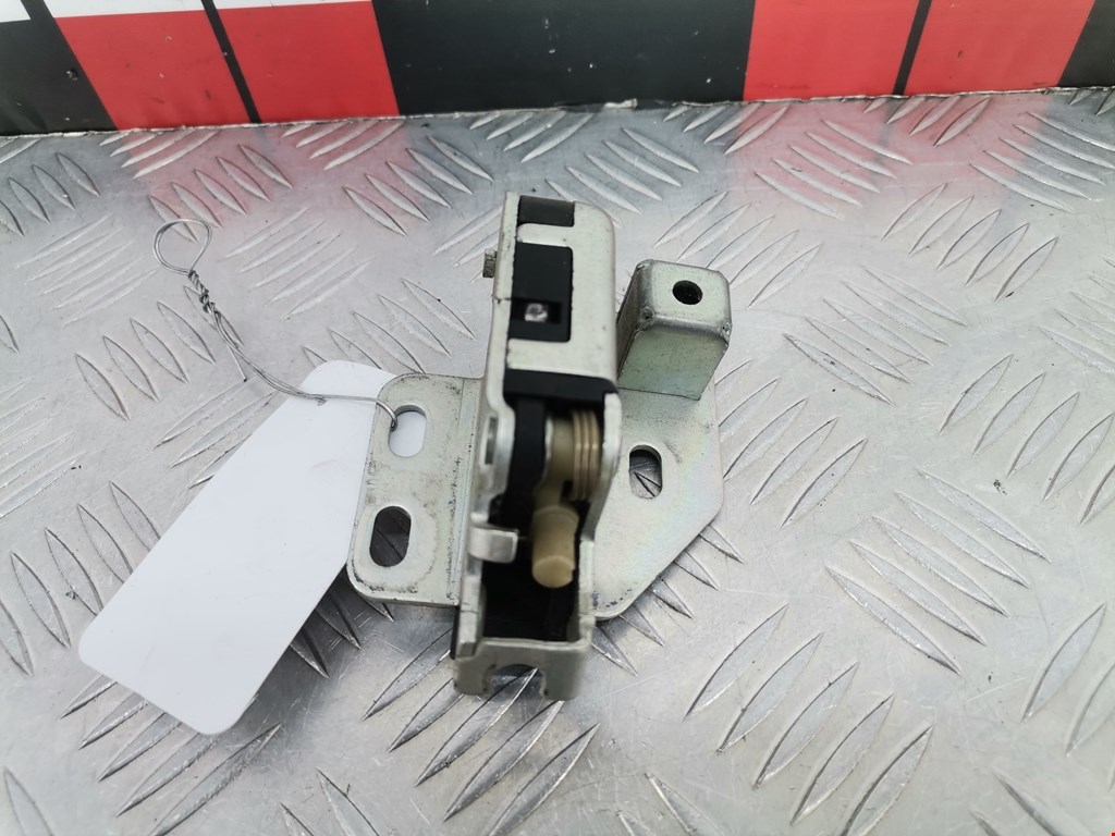 Замок двери распашной левой Mercedes Sprinter 2 (W906) (2006-2016)