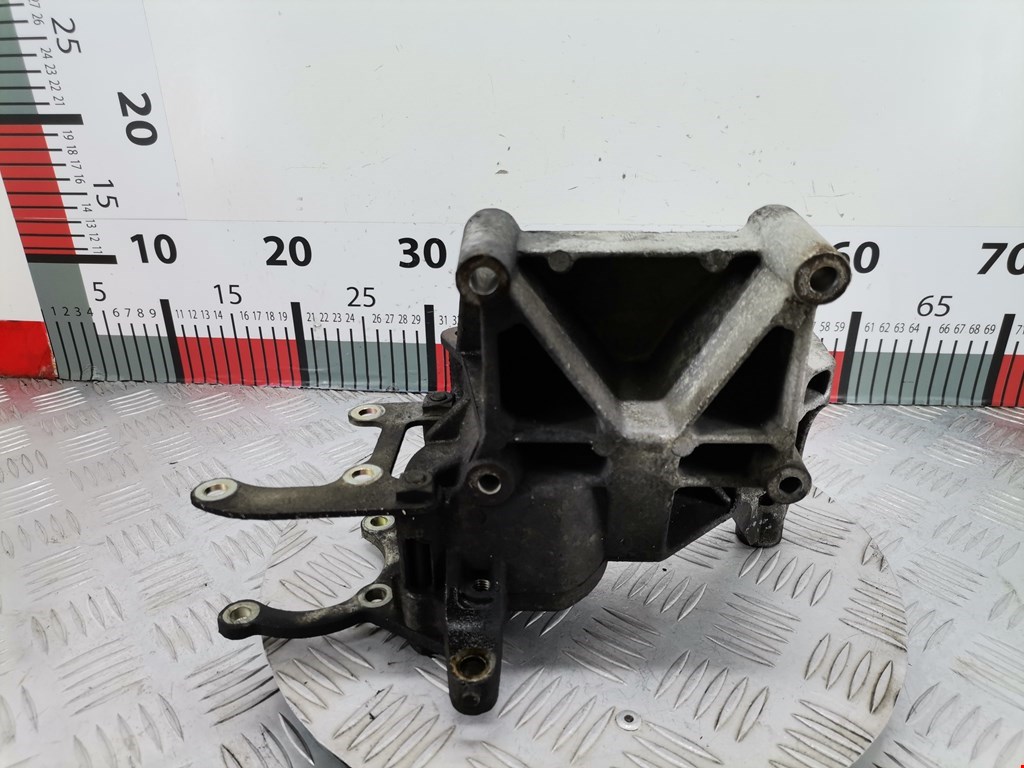 Кронштейн гидроусилителя BMW 3er E36 1991-2000