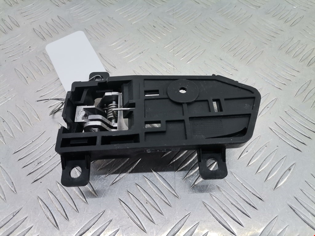 Ручка дверная передняя внутренняя правая KIA Sportage III 2010-2015