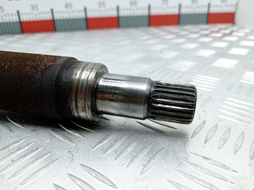 Полуось (привод, приводной вал) передняя правая FORD Fiesta 2008-2012