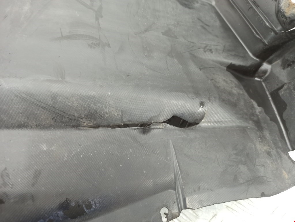 Локер (подкрылок) передний левый BMW 3er E90/E91 2005-2012