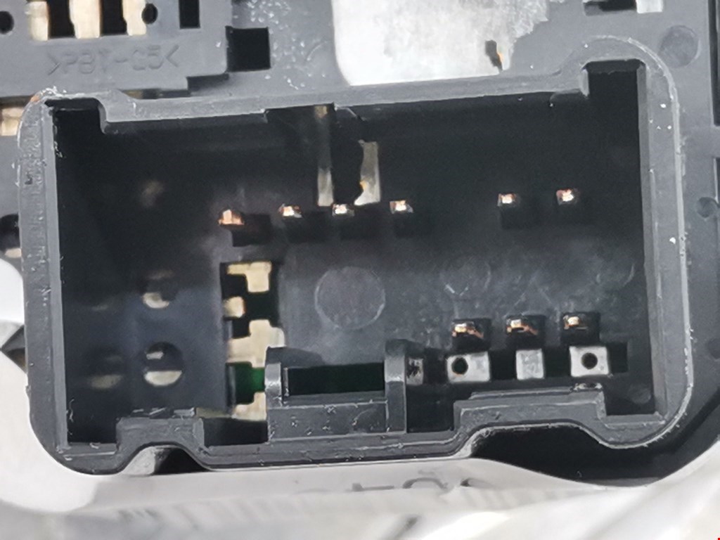 Блок управления зеркалами SUZUKI Splash 2008-2015