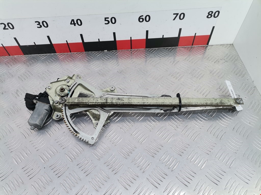 Стеклоподъемник передний правый TOYOTA Prius II XW20 2003-2012