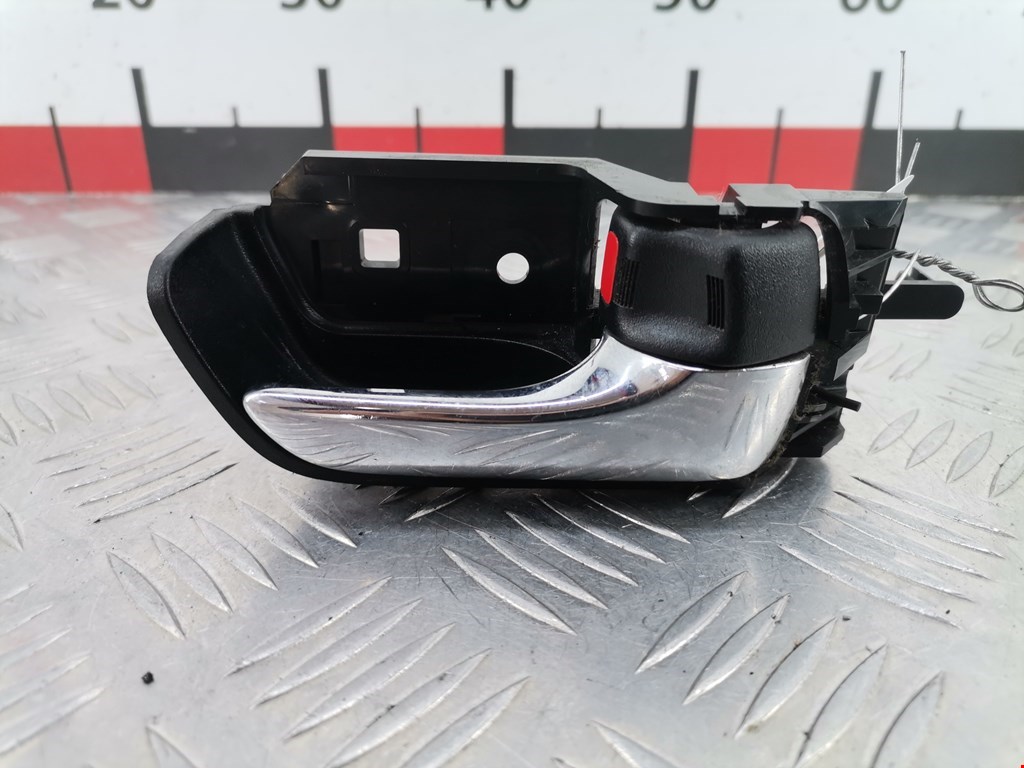 Ручка дверная передняя внутренняя правая TOYOTA Prius II XW20 2003-2012