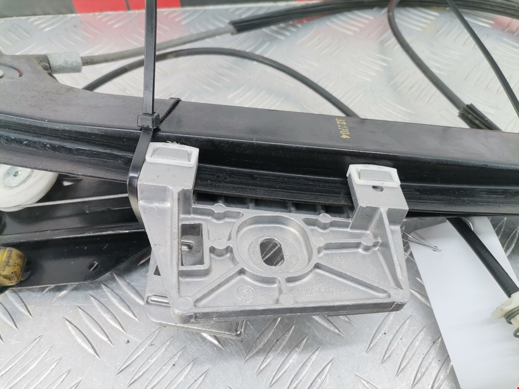 Стеклоподъемник передний правый MERCEDES-BENZ CLK-Class W209 2002-2009