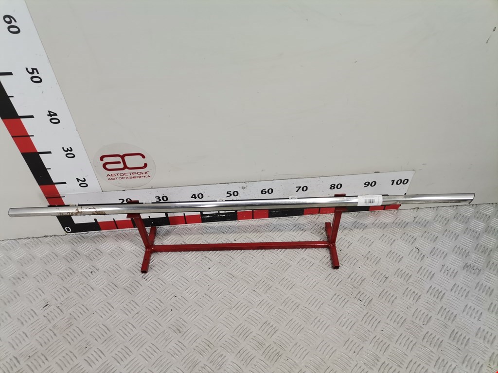 Накладка декоративная (молдинг) стекла двери передней левой Hyundai i40 (VF) (2011-2019)