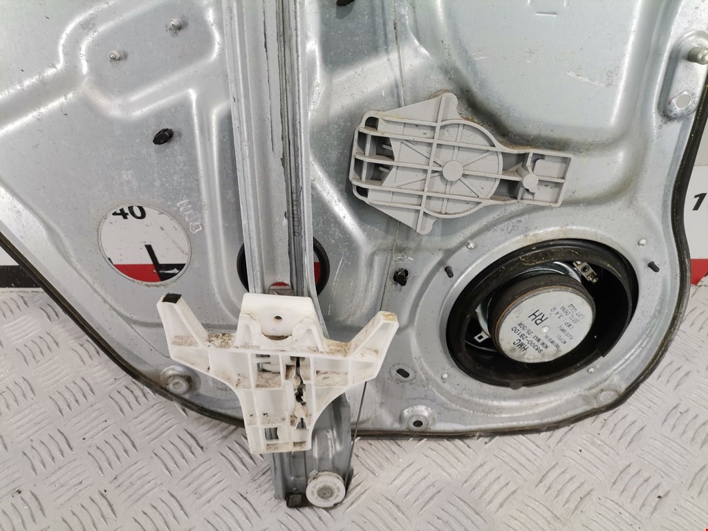 Стеклоподъемник задний правый HYUNDAI Santa Fe CM 2005-2012