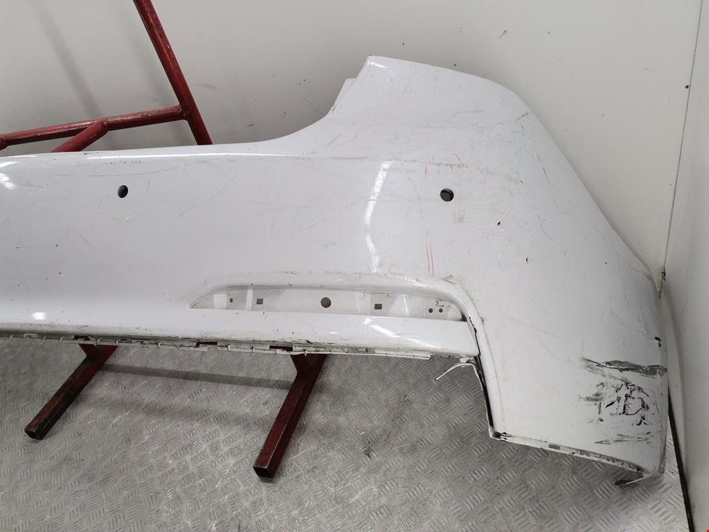 Бампер задний HYUNDAI Genesis 2013-2016