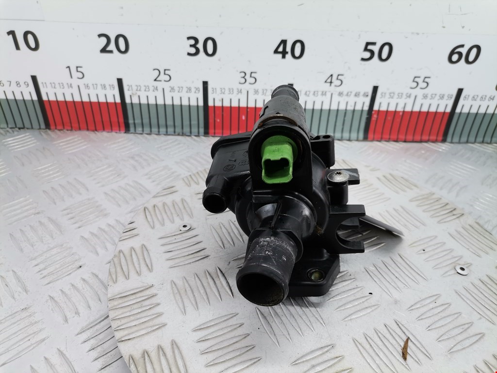 Корпус термостата FORD Fusion 2002-2012