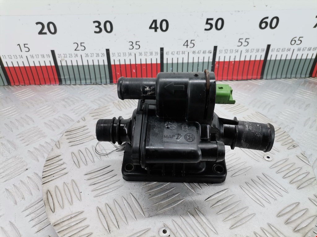 Корпус термостата FORD Fusion 2002-2012