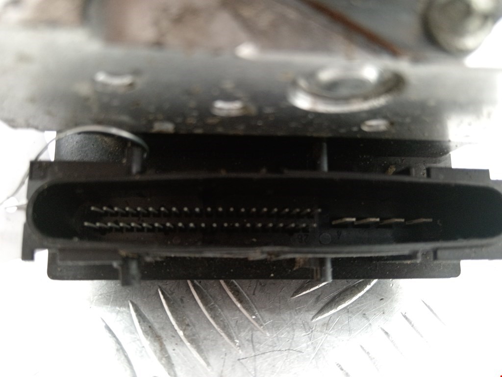Блок ABS (насос) LAND ROVER Range Rover Sport 2005-2013