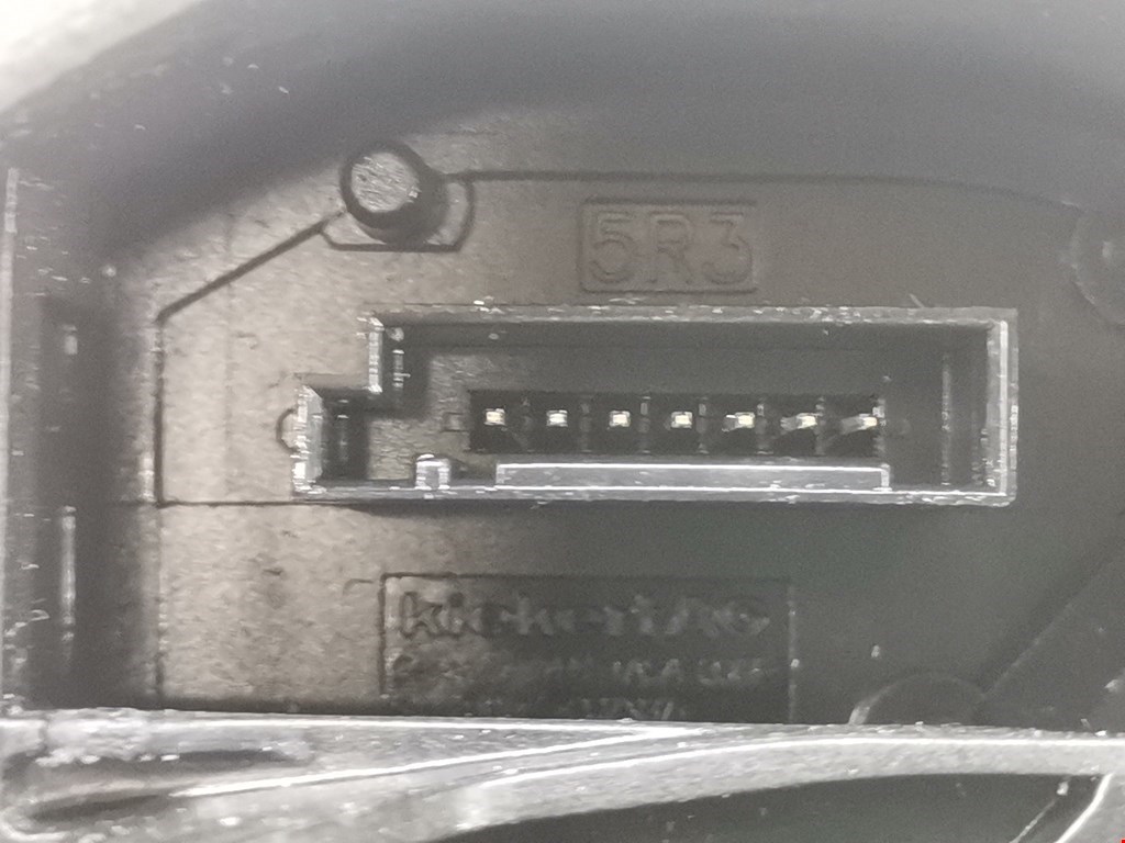 Замок двери передней правой BMW 5er 5 серия F10/F11/F07 2009-2017