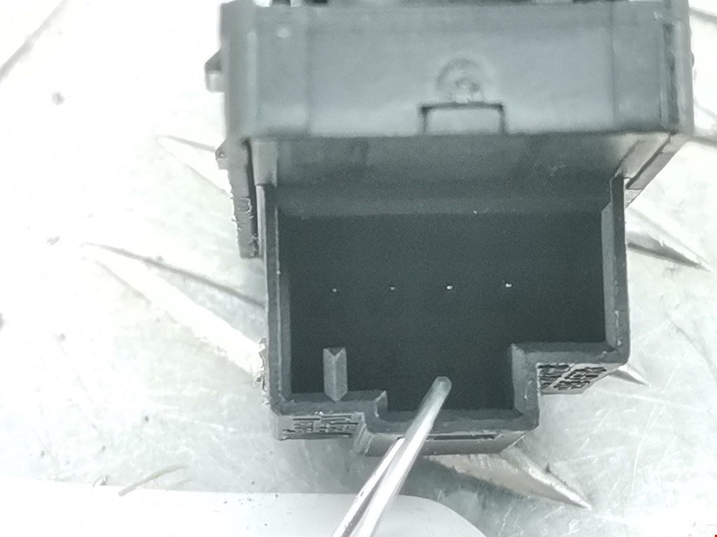 Кнопка центрального замка VOLKSWAGEN Passat CC 2008-2017