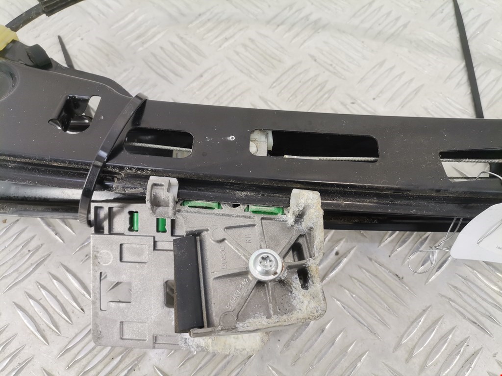 Стеклоподъемник передний правый VOLKSWAGEN Passat CC 2008-2017