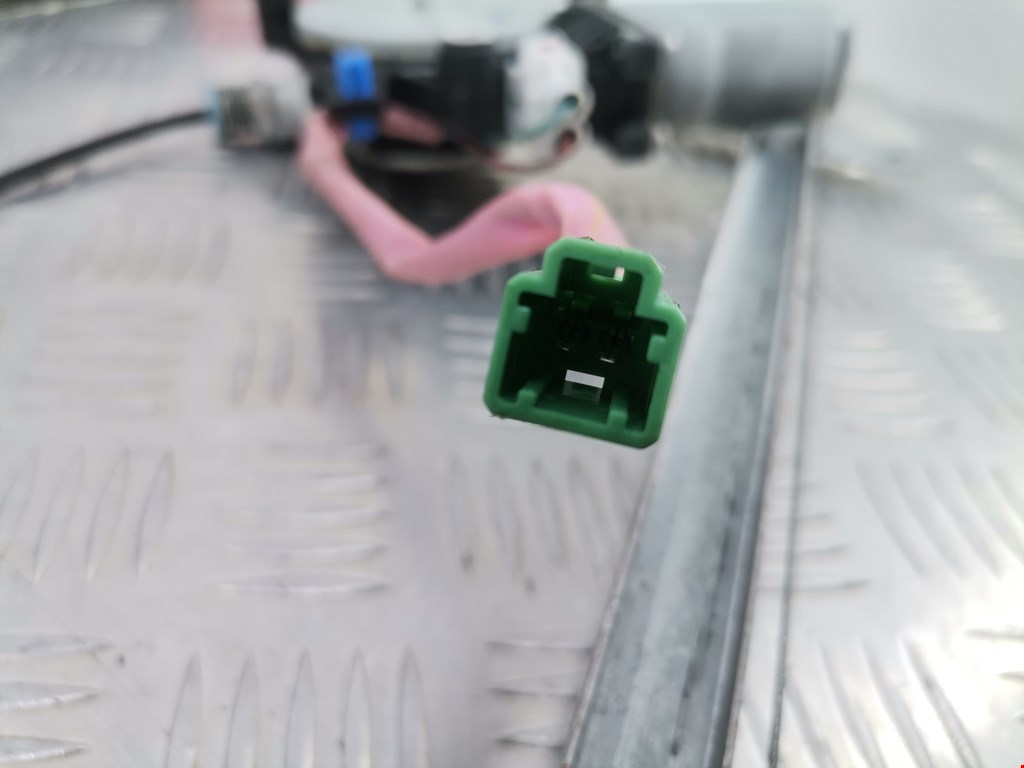 Стеклоподъемник задний левый HONDA CR-V II 2002-2007