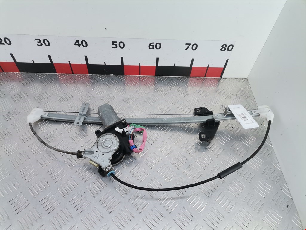 Стеклоподъемник задний правый HONDA CR-V II 2002-2007