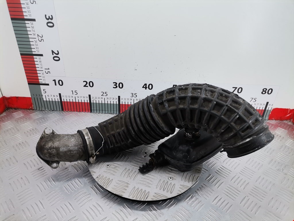 Патрубок воздушного фильтра NISSAN Navara III D40 2005-2015