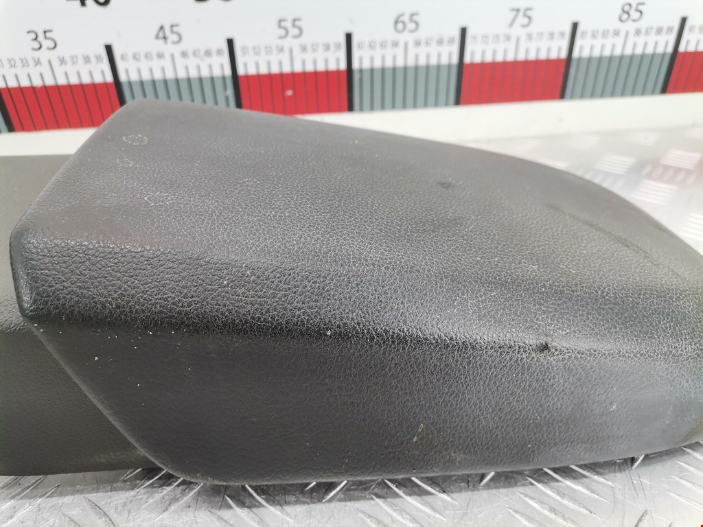Подлокотник в салон FORD Kuga 2008-2012